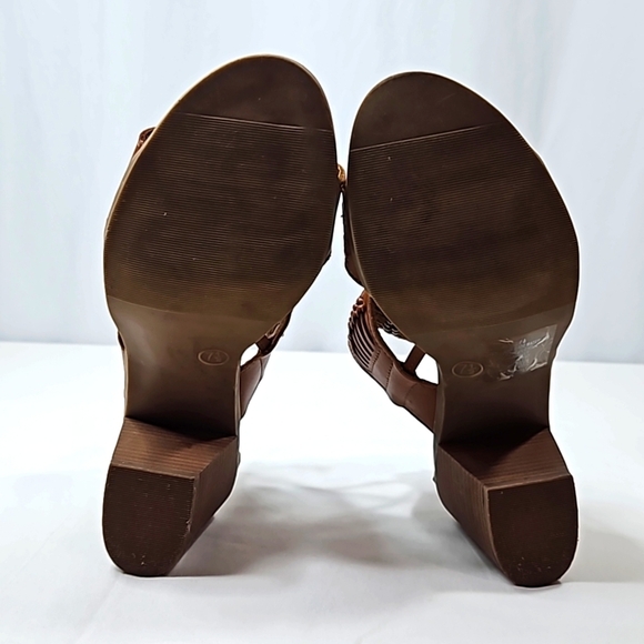 Merona Brown Leather Sandals Sz 7.5 - Picture 9 of 9